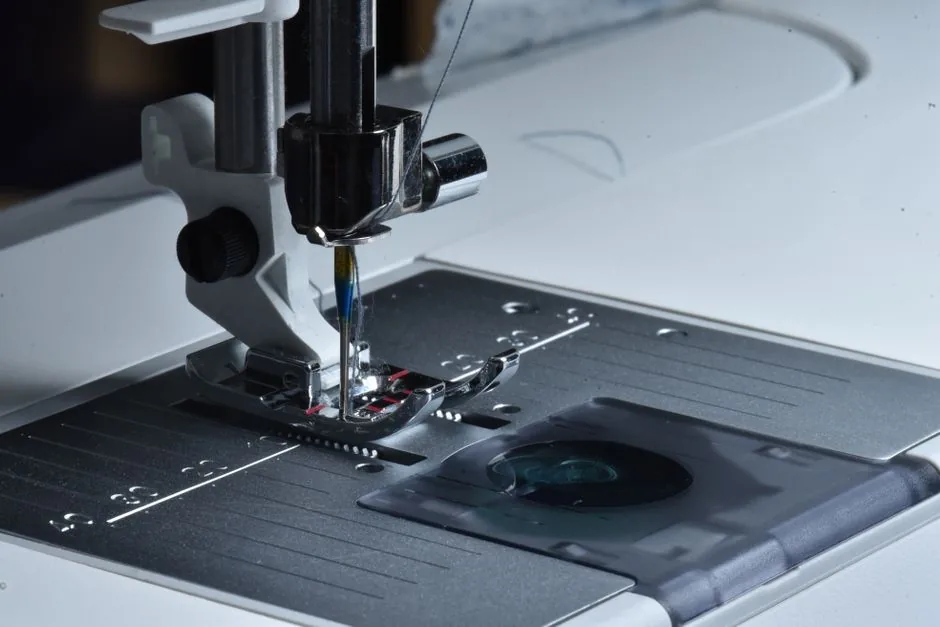 Para qué sirve cada prensatelas de la máquina de coser